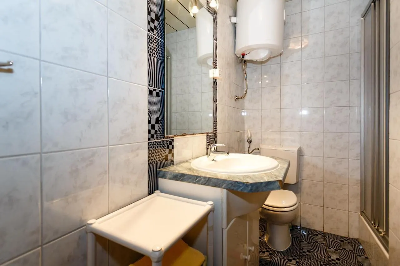 Apartment Apartmani Mili Malinska Croatia