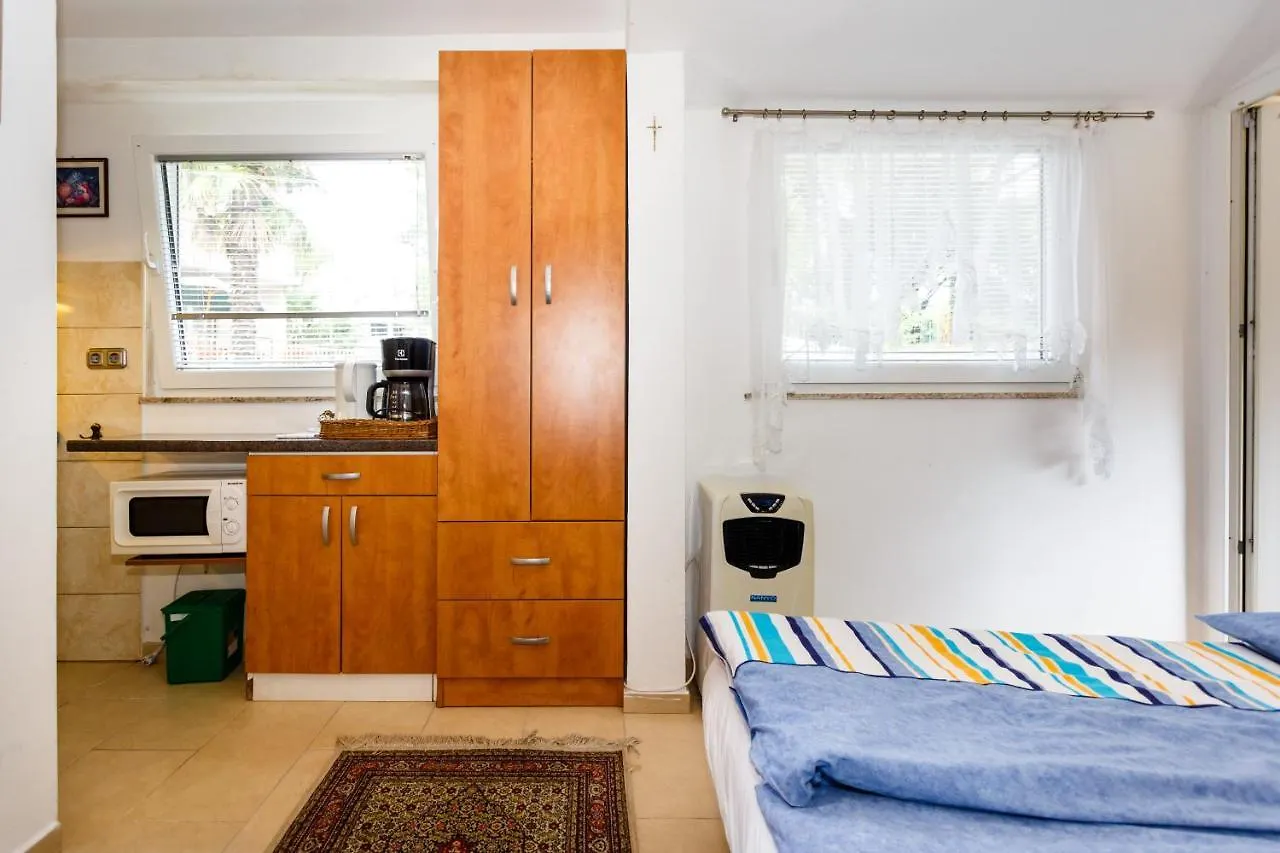 Apartmani Mili Malinska Croatia