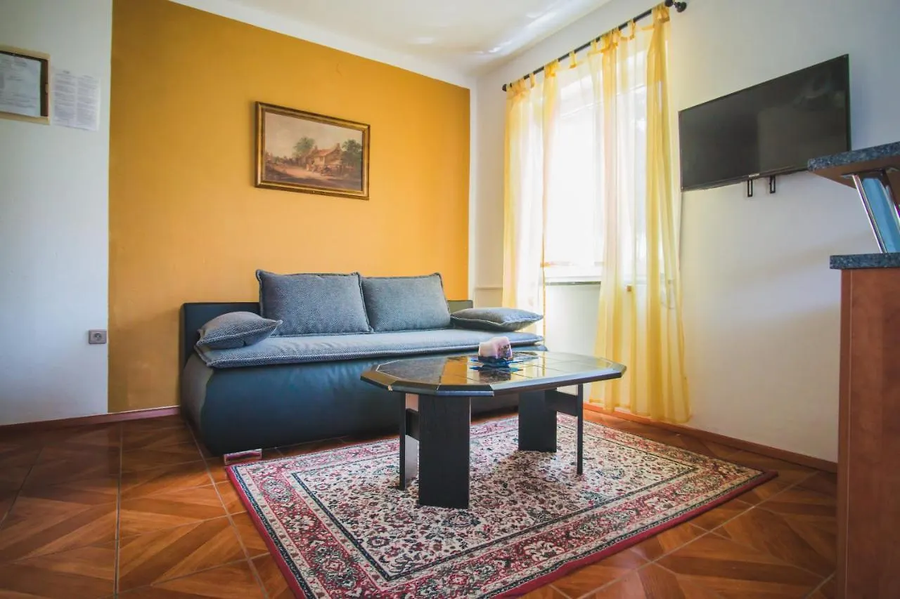 Apartment Apartmani Mili Malinska Croatia
