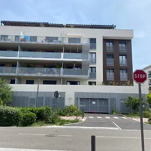 https://appartement-type-2-neuf-grande-terrasse.fr-provencehotel.com
